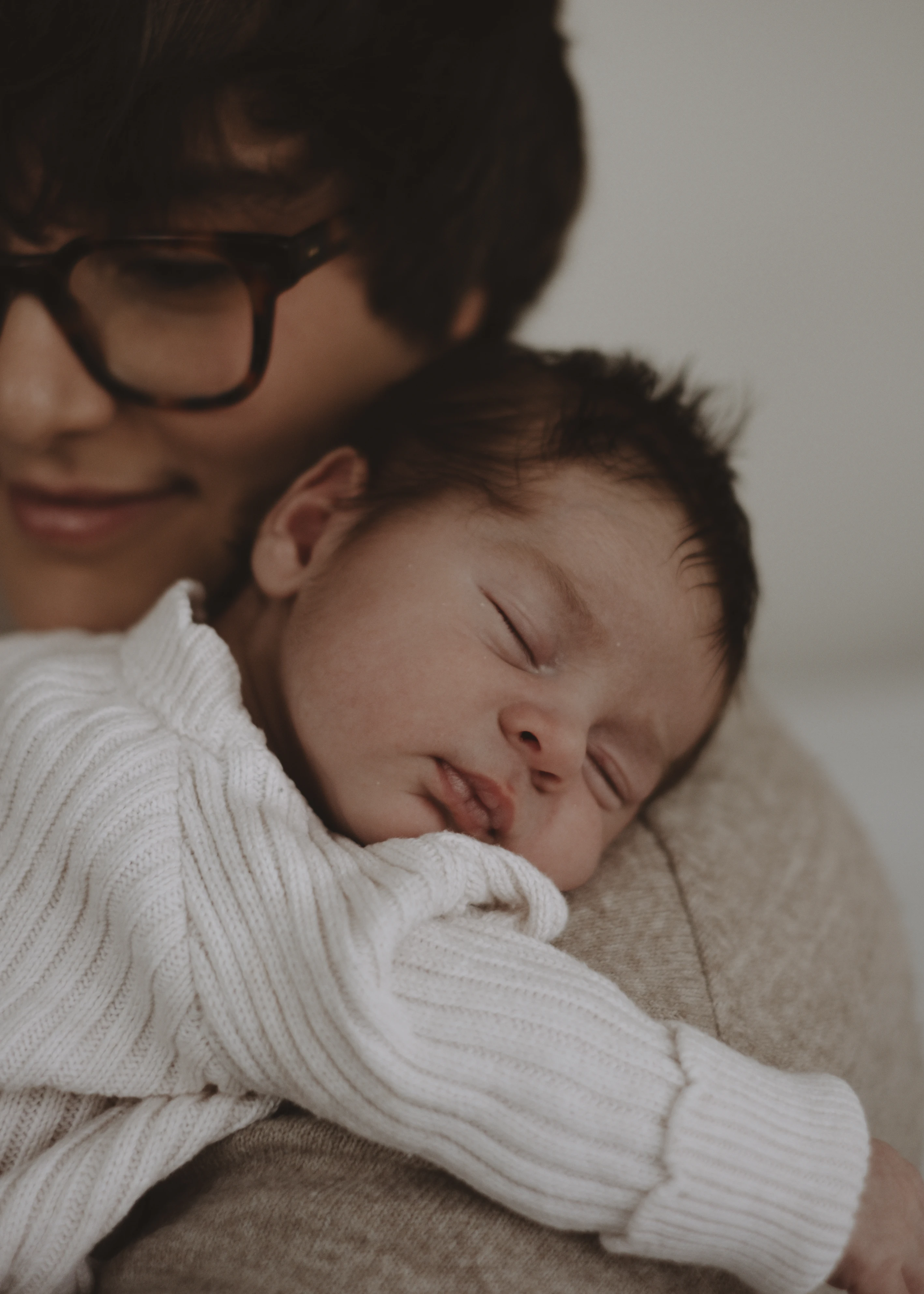 Newborn baby photography in Brixton, London by Rhiannon Emma