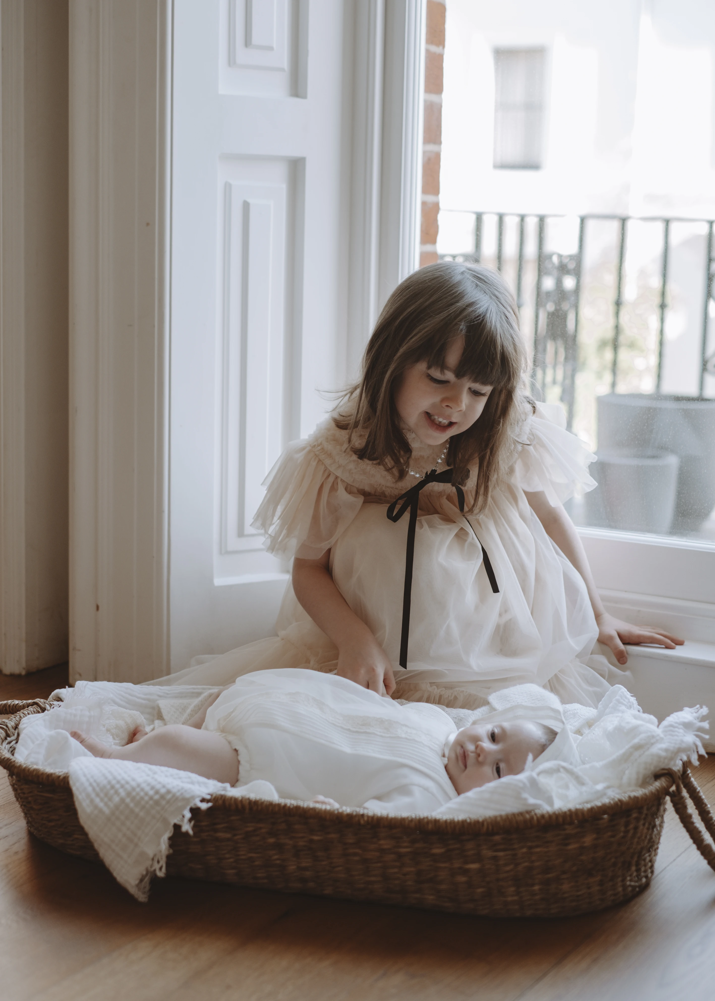 Newborn baby photography in Brixton, London by Rhiannon Emma