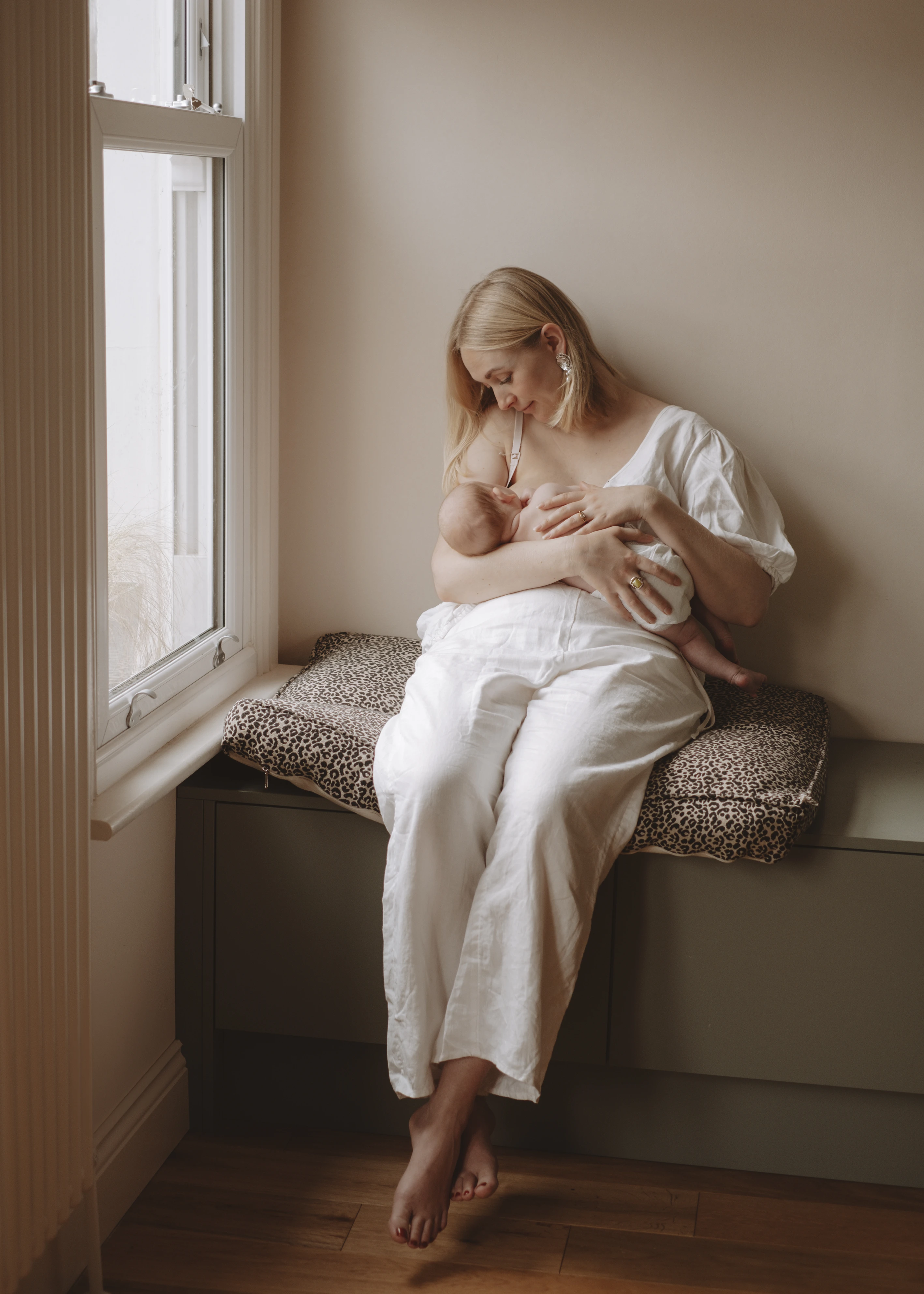 Newborn baby photography in Brixton, London by Rhiannon Emma