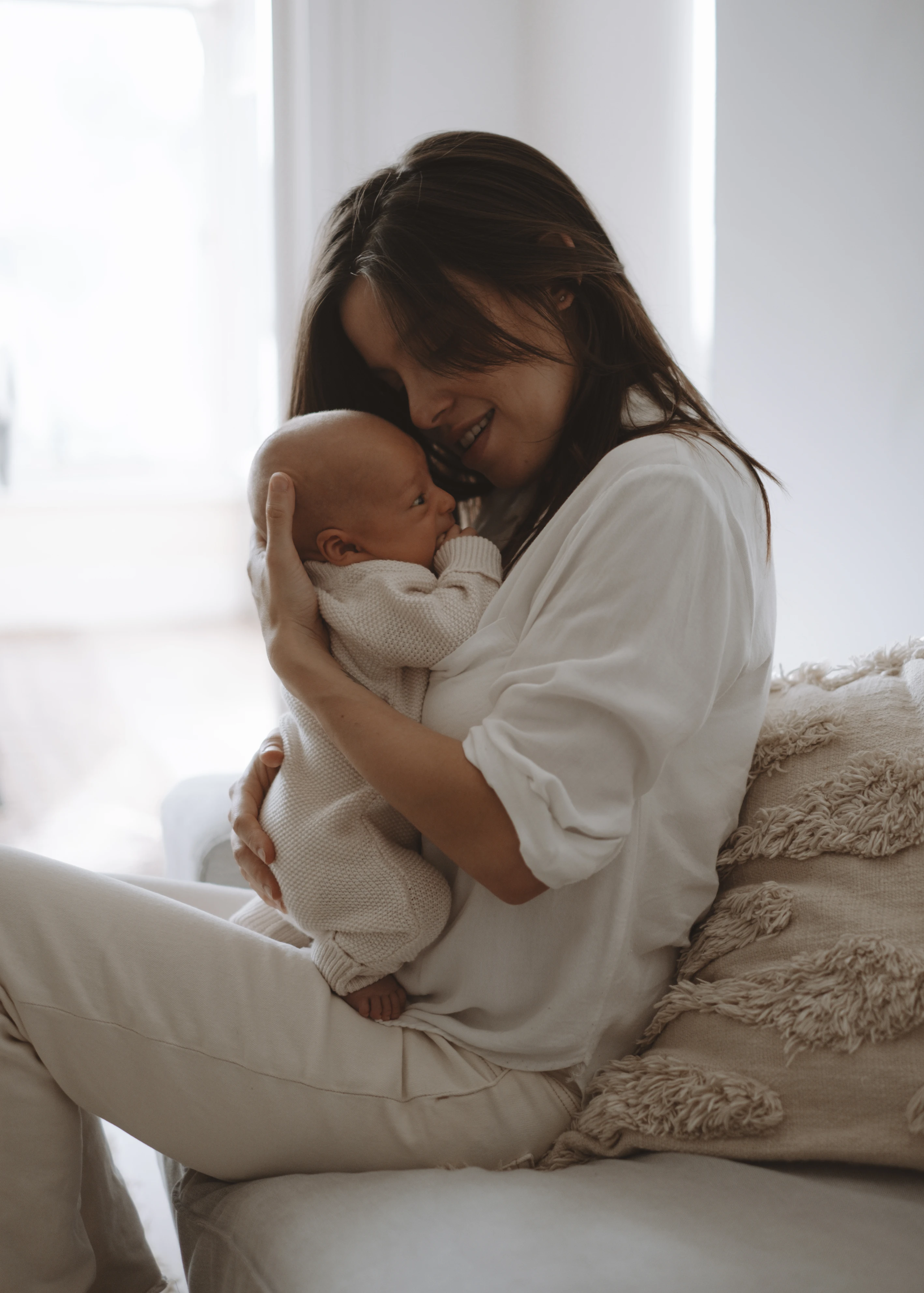 Newborn baby photography in Brixton, London by Rhiannon Emma