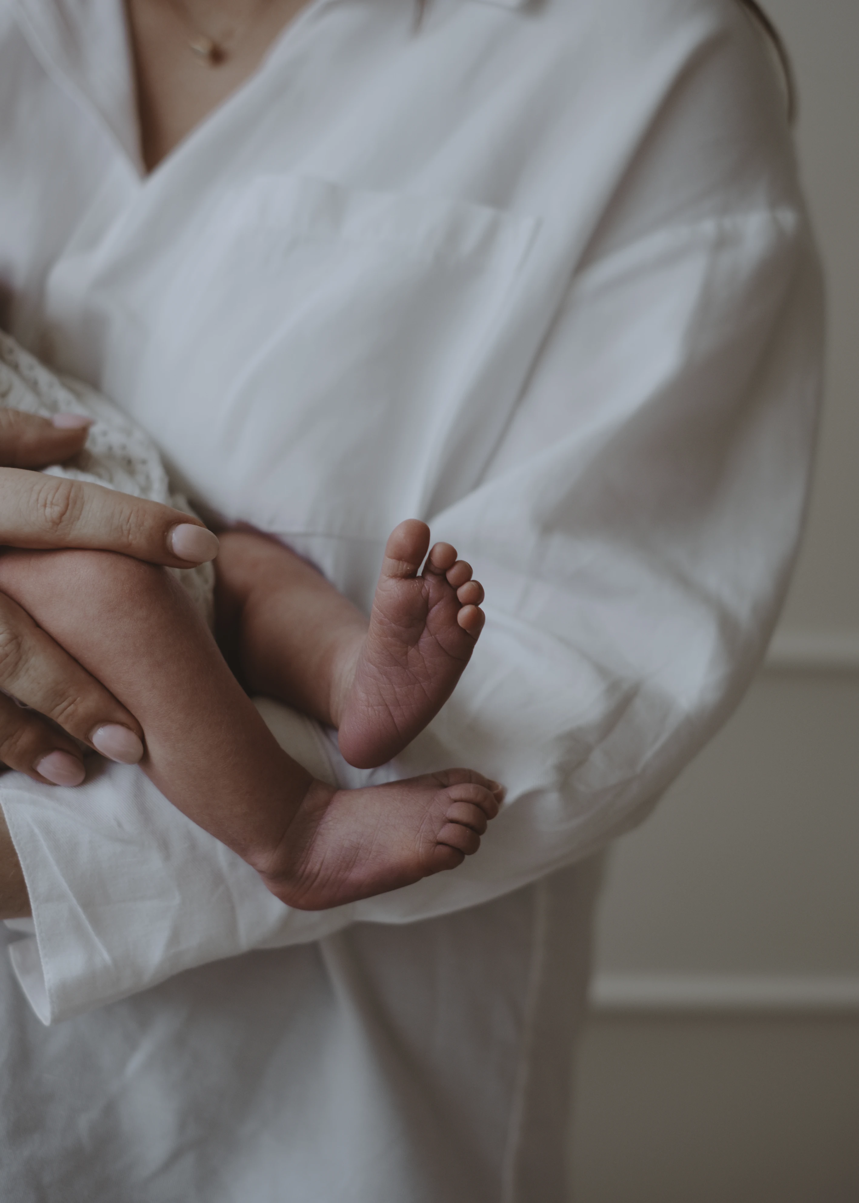 Newborn baby photography in Brixton, London by Rhiannon Emma