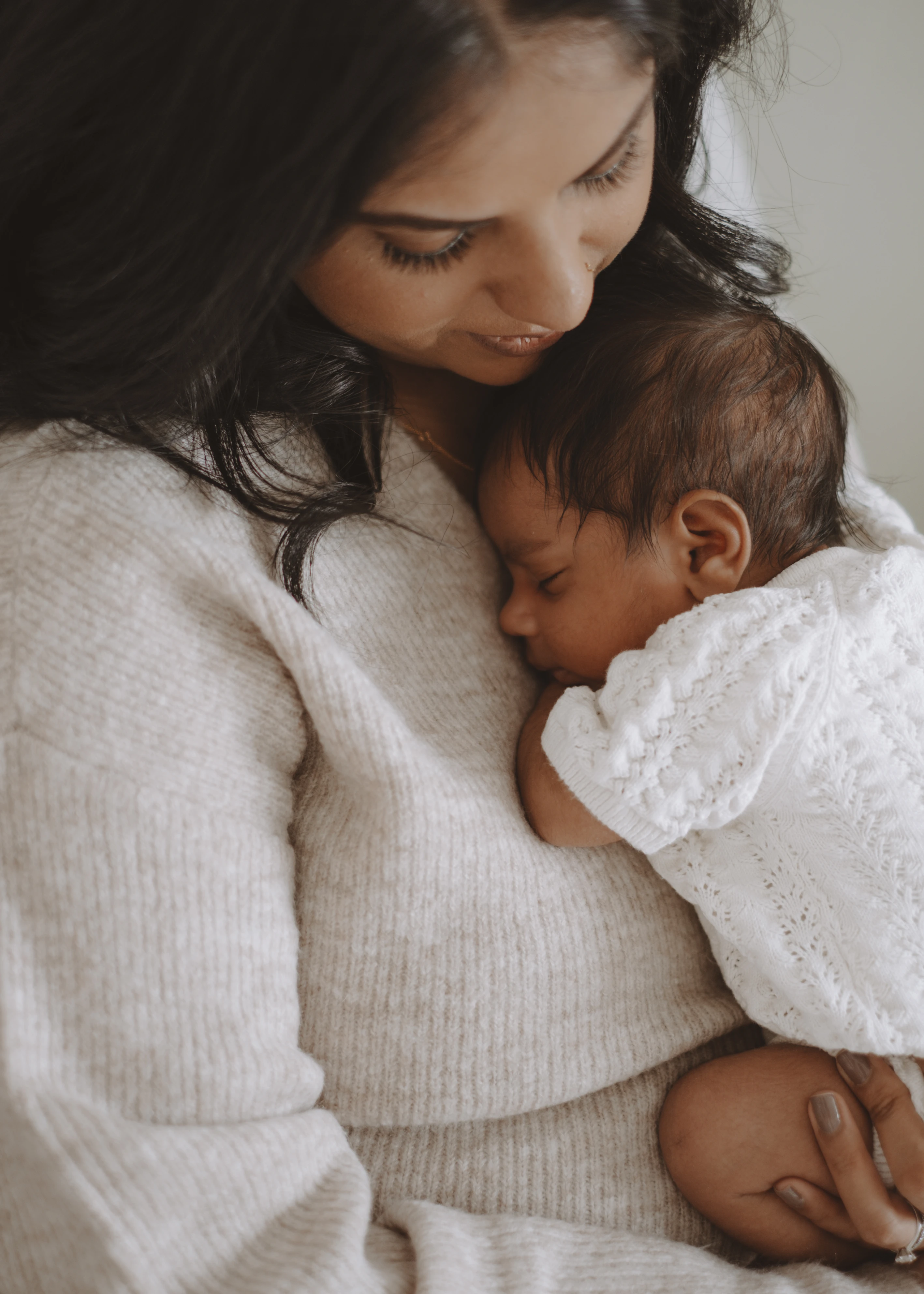 Newborn baby photography in Brixton, London by Rhiannon Emma
