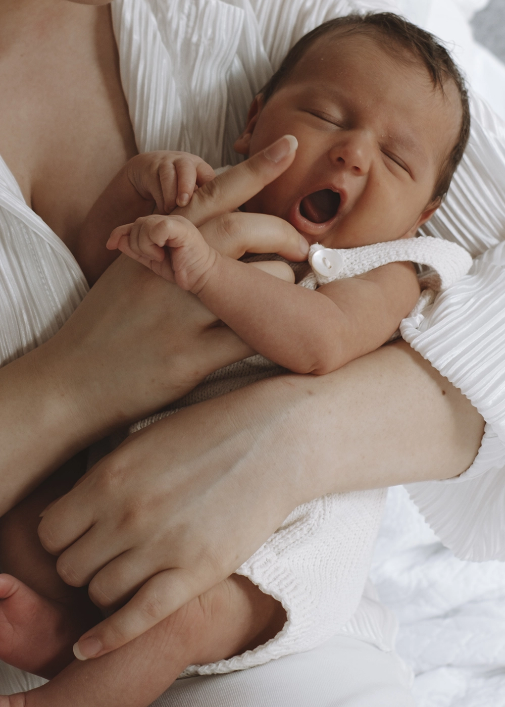 Newborn baby photography in Brixton, London by Rhiannon Emma