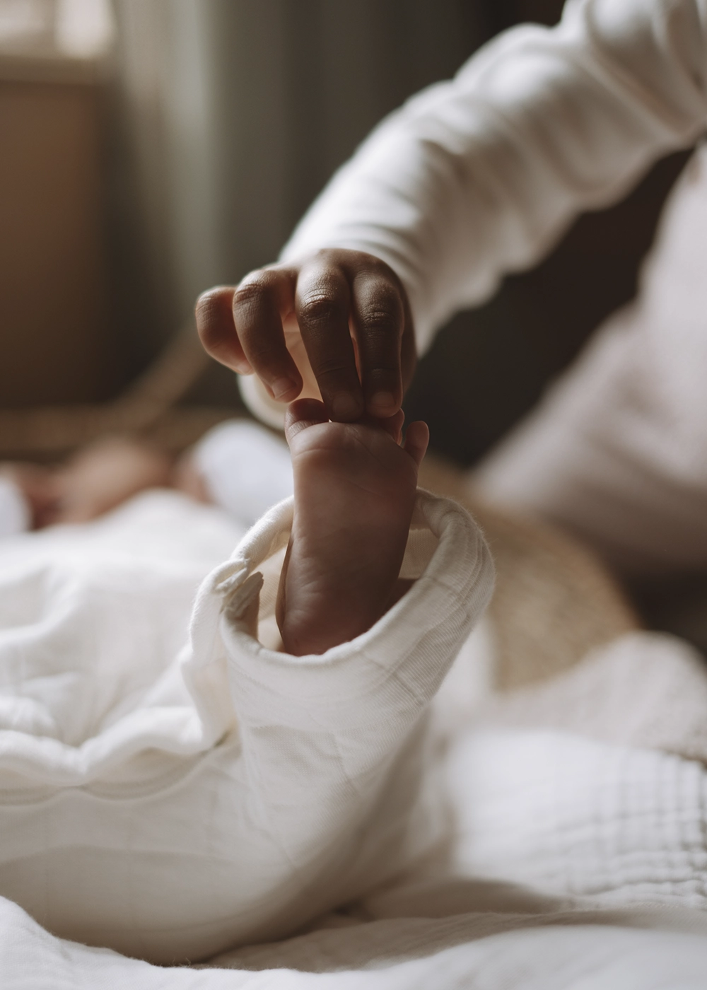 Newborn baby photography in Brixton, London by Rhiannon Emma