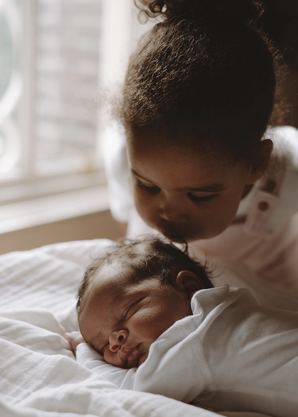 Newborn baby photography in Brixton, London by Rhiannon Emma