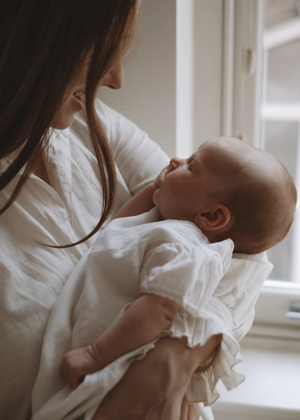 Newborn baby photography in Brixton, London by Rhiannon Emma