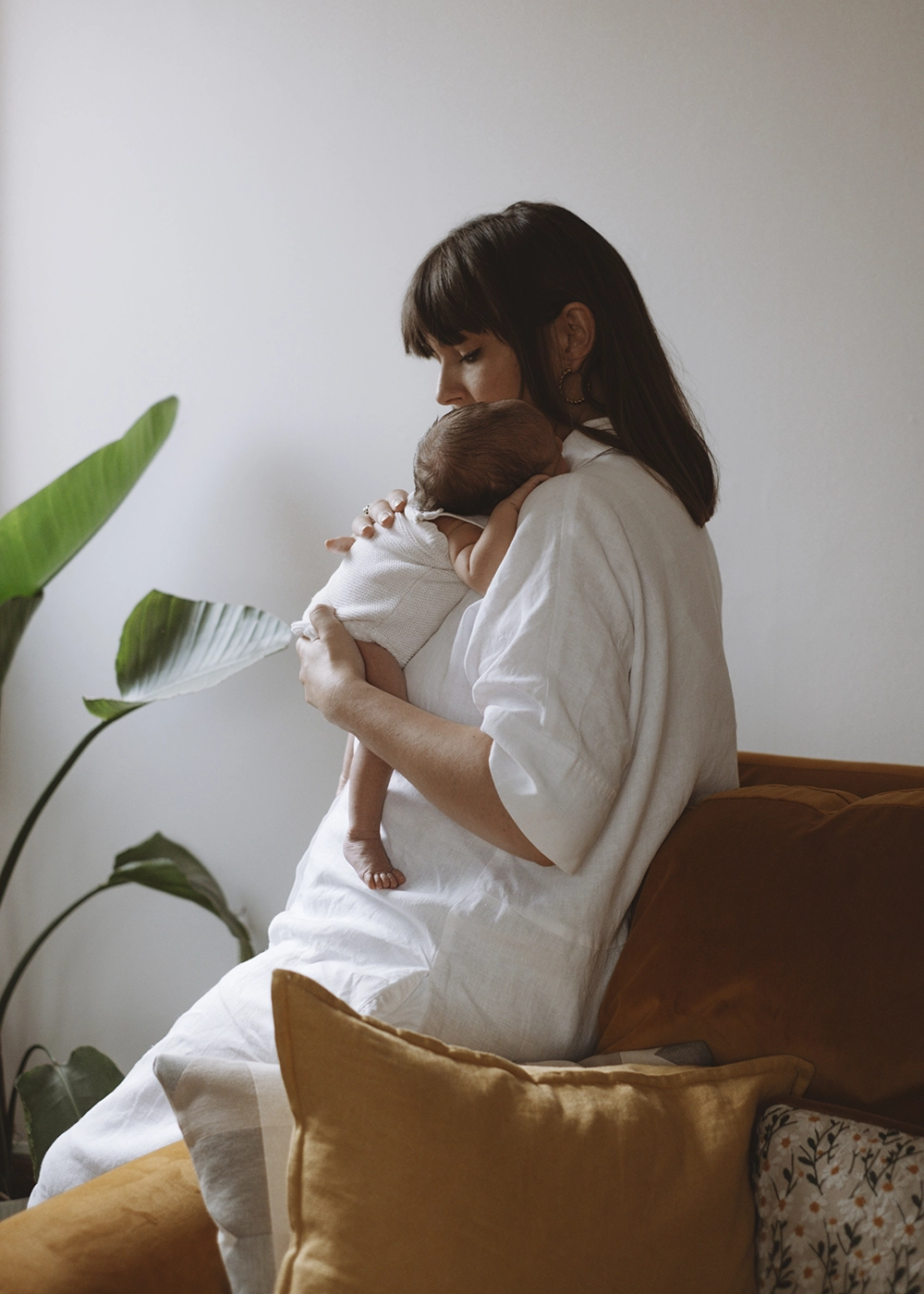 Newborn baby photography in Brixton, London by Rhiannon Emma