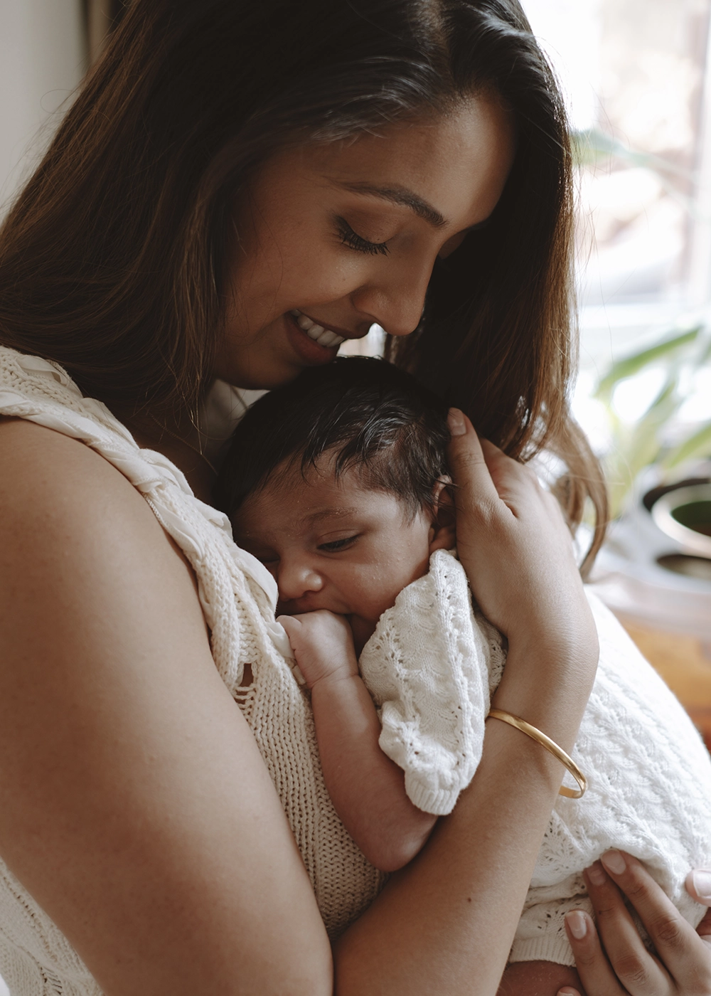 Newborn baby photography in Walthamstow, London by Rhiannon Emma