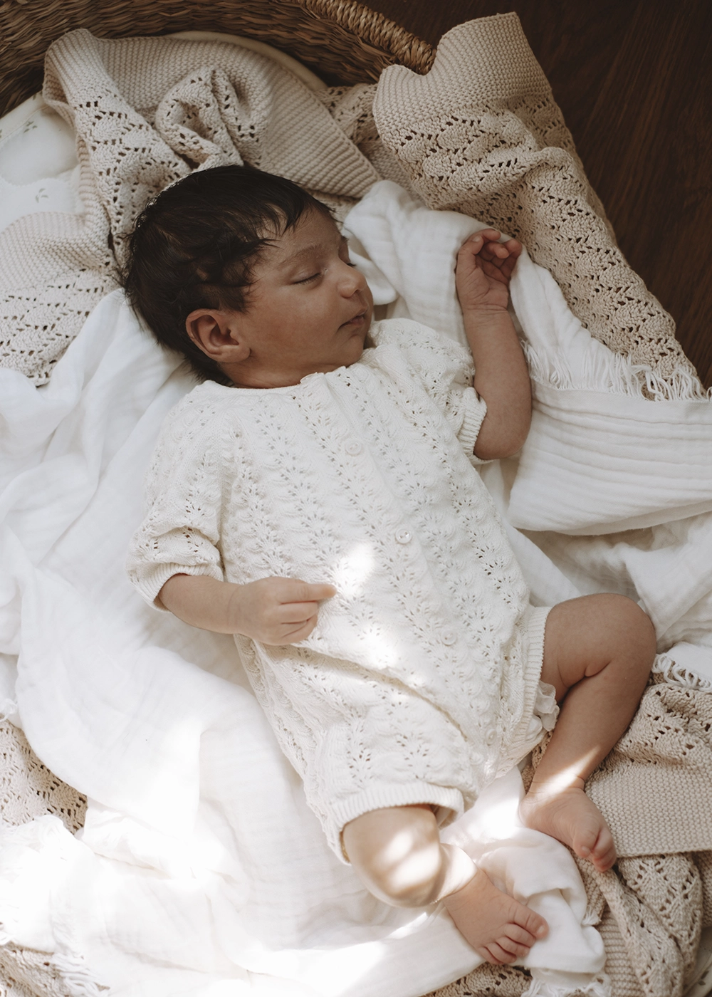 Newborn baby photography in Walthamstow, London by Rhiannon Emma